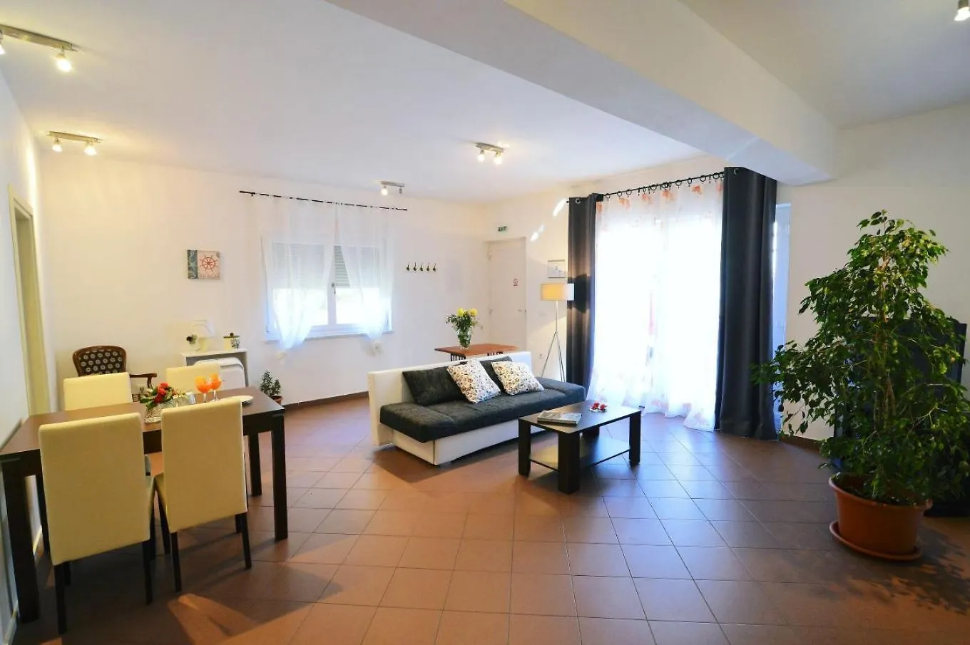 Blue Palm Apartment, Ika-Opatija